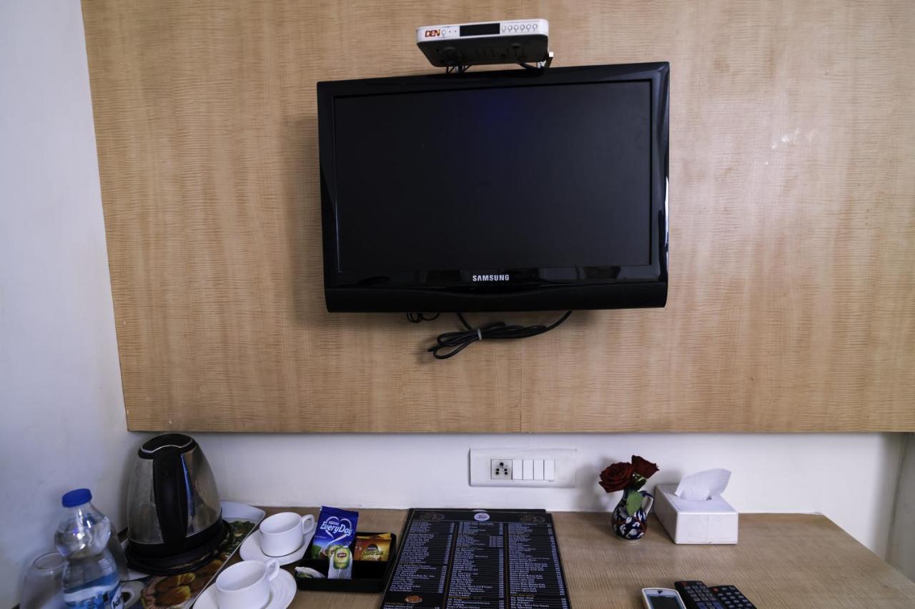 Hotel Monarch Guestline In Midc Rabale, Nová Bombaj Exteriér fotografie